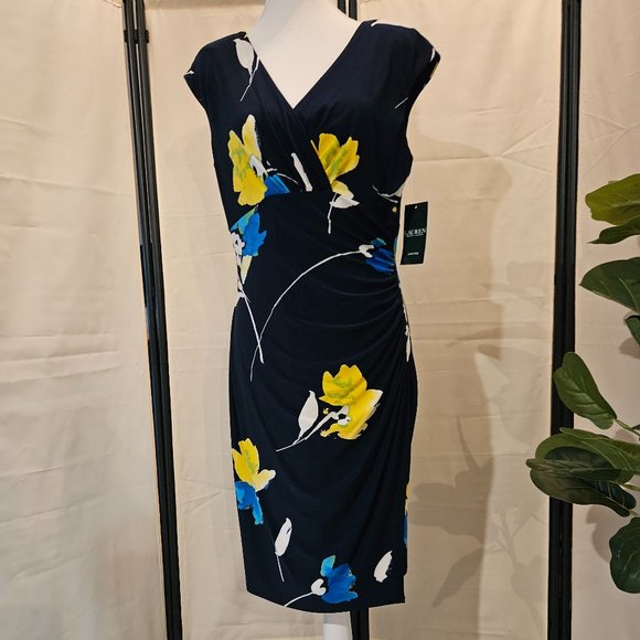 Ralph Lauren Dresses & Skirts - Ralph Lauren Dress size 10